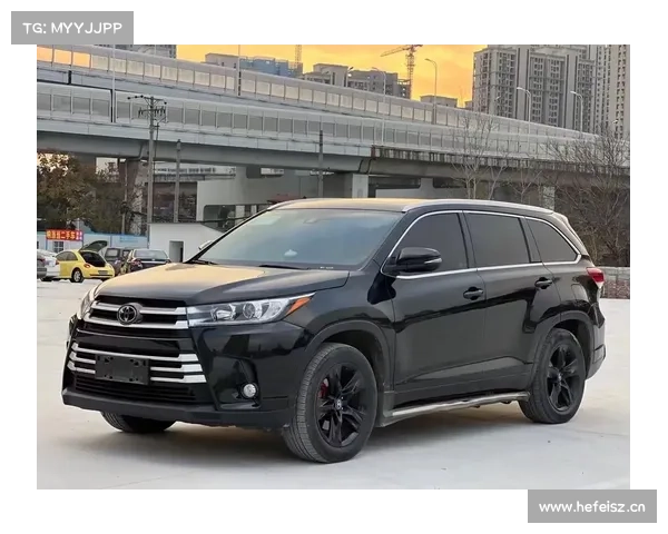 丰田推出全新七座大型SUV: 3.5T+10AT+14英寸屏,汉兰达还香吗? 丰田推出全新七座大型SUV: 3.5T+10AT+14英寸屏,汉兰达还香吗?